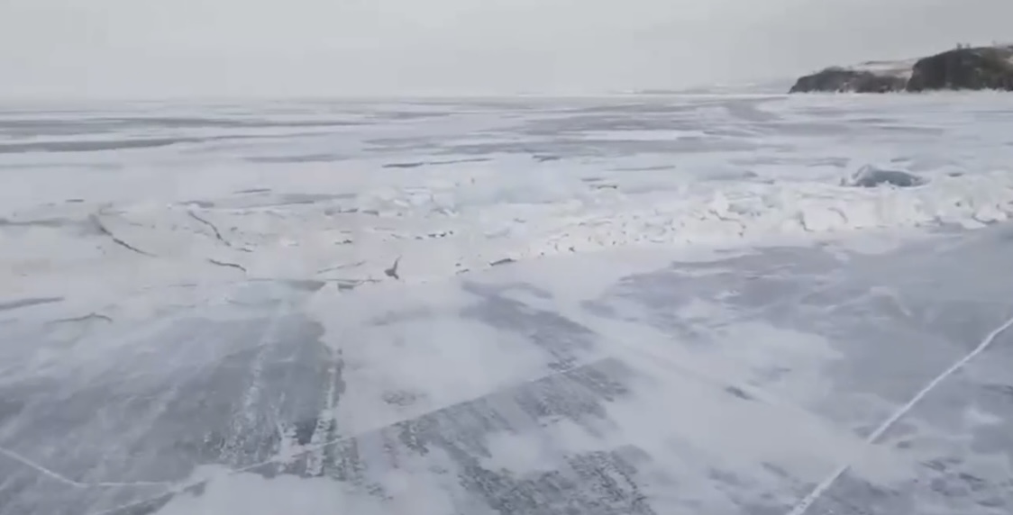 МЧС предупреждает о сложной ледовой обстановке на Малом Море