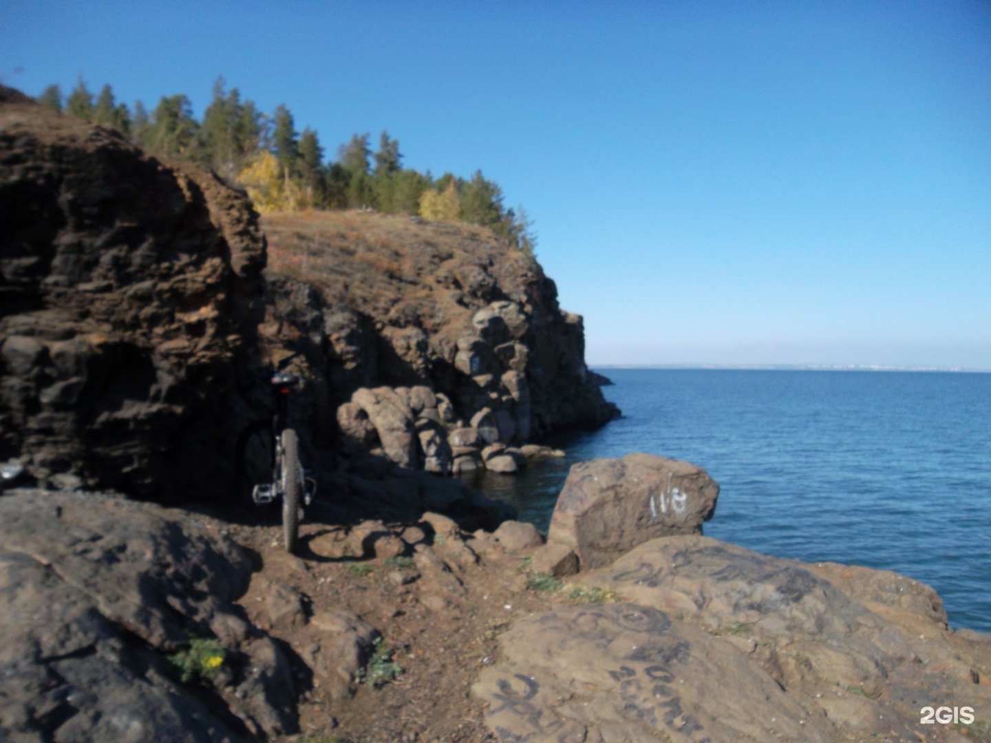 18 летняя девушка разбилась, сорвавшись со скалы в Братске
