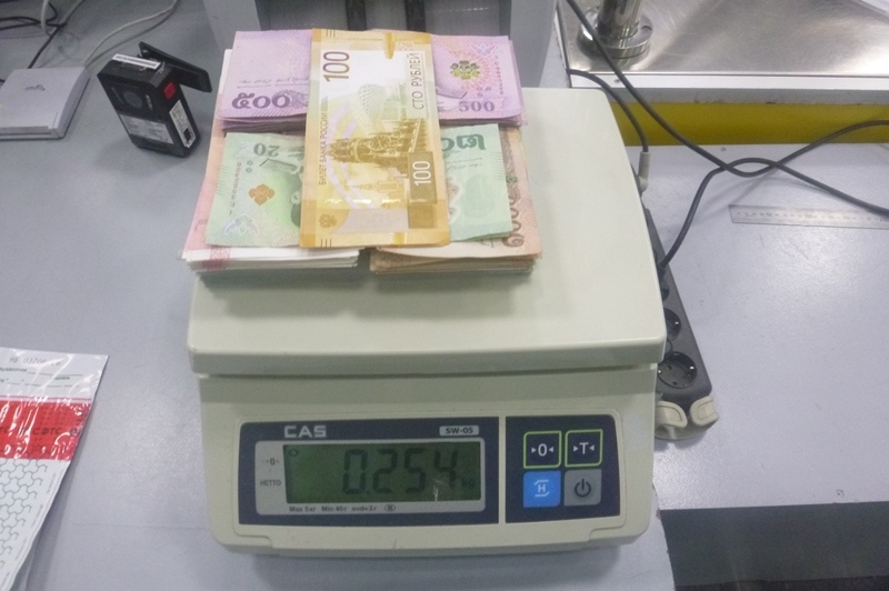 21 тысячу долларов пыталась провезти в Таиланд иркутянка