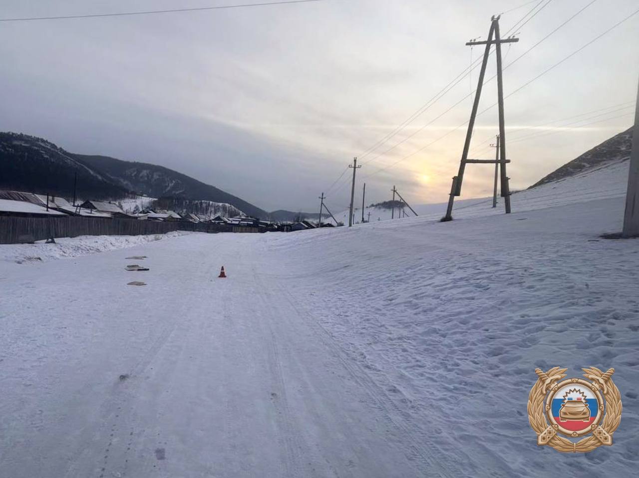 В Ольхонском районе первоклассник скатился с горки прямо под колеса авто