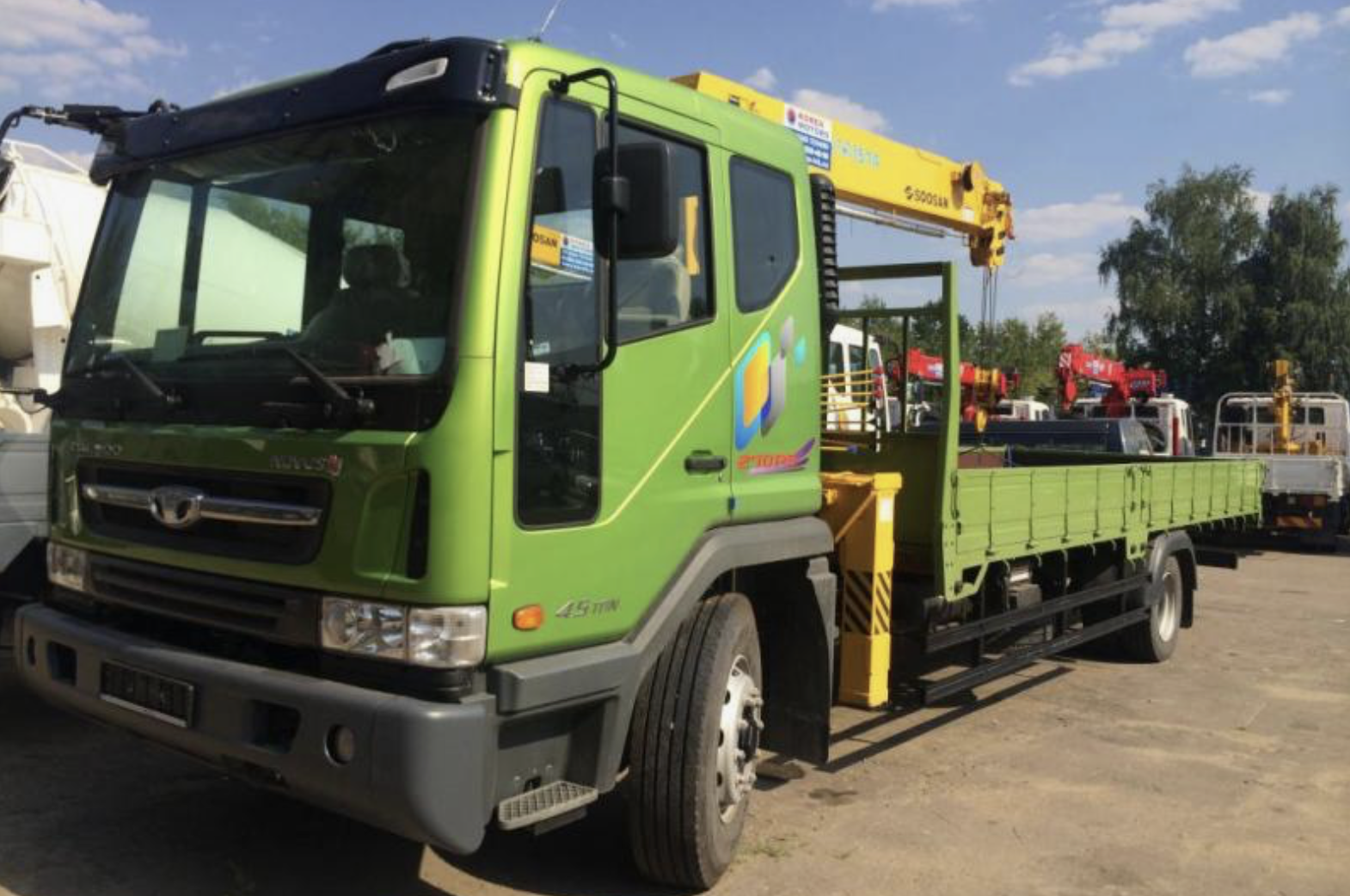 Минюст установил фиктивность подписи в договоре купли-продажи машины, из-за которой подрались депутаты Кудрявцев и Гудков