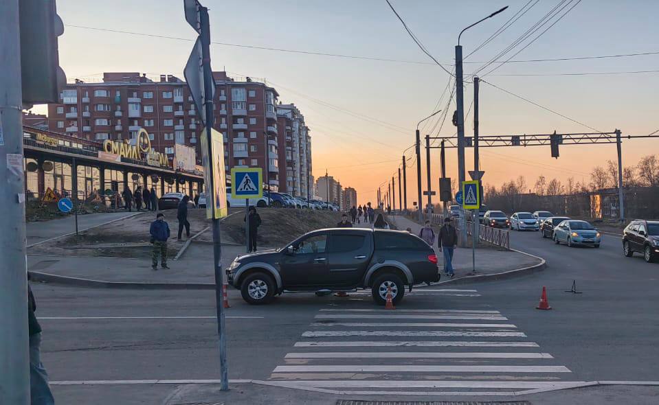 Автомобиль сбил девочку на электросамокате в Иркутске