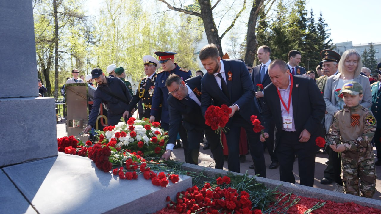 Депутаты Думы Иркутска приняли участие в торжествах к 80–летию Победы (фоторепортаж)
