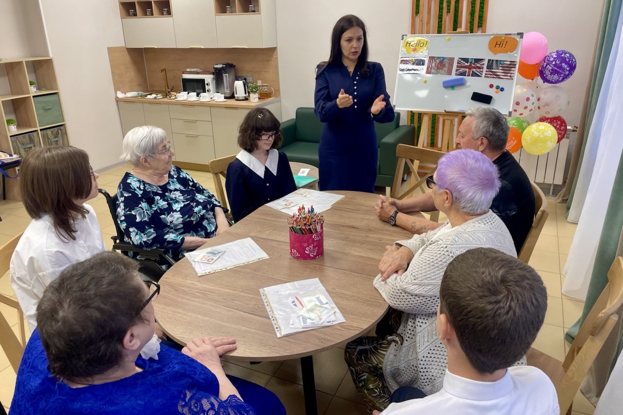 Курсы английского для пожилых людей запустили в Марковском геронтологическом центре