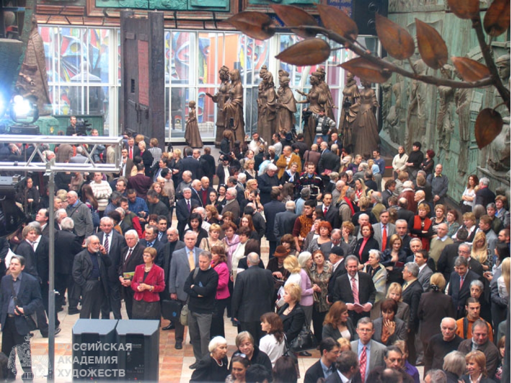 Директор Музея декабристов: скульптура Церетели будет неуместна в декабристских кварталах