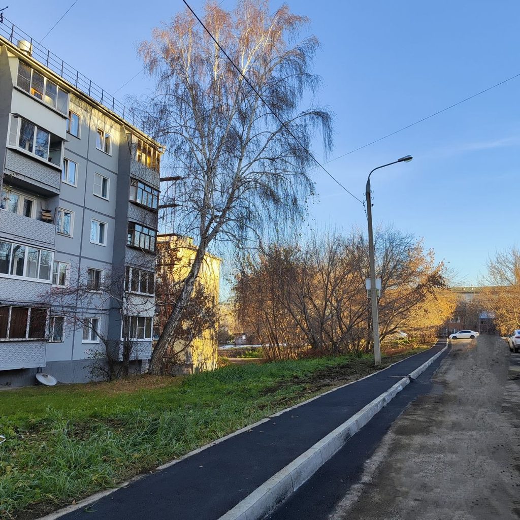 Ремонт дорог и дворов завершается на депутатских округах (фоторепортаж)
