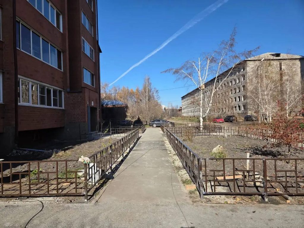Ремонт дорог и дворов завершается на депутатских округах (фоторепортаж)