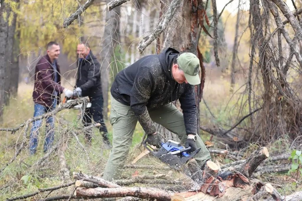 Большой субботник прошел в Иркутске (фоторепортаж)